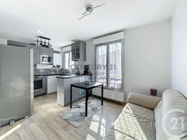 Appartement F2 à vendre - 2 pièces - 41.72 m2 - NOISY LE GRAND - 93 - ILE-DE-FRANCE - Century 21 Adéquation