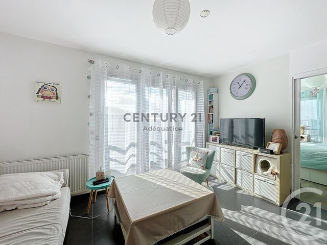 Appartement F2 à vendre - 2 pièces - 31.0 m2 - NOISY LE GRAND - 93 - ILE-DE-FRANCE - Century 21 Adéquation